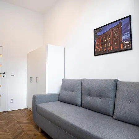 Dream Aparts - Rewolucji Aparthotel Lodz