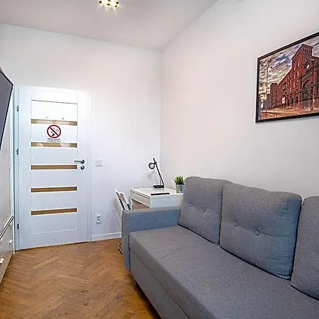 Podwojny Pokoj Z Prywatna Lazienka Lägenhetshotell *